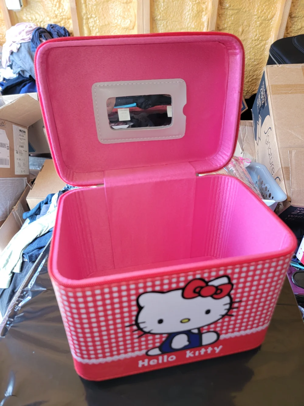 Hello Kitty official hello